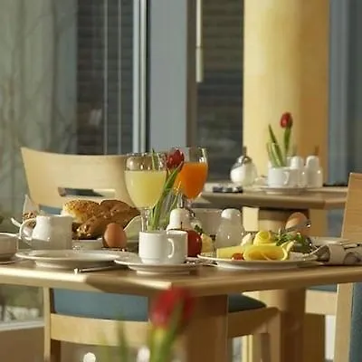 Hotel Tribe Duesseldorf 4*, Düsseldorf