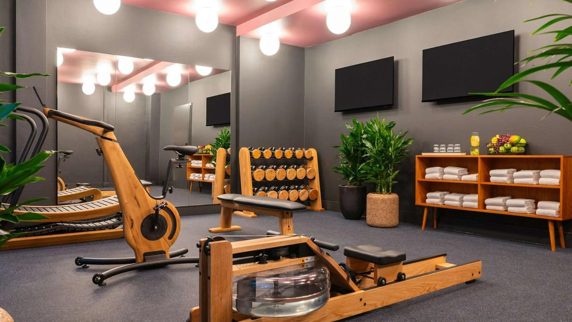 Hotel Tribe Duesseldorf  Düsseldorf